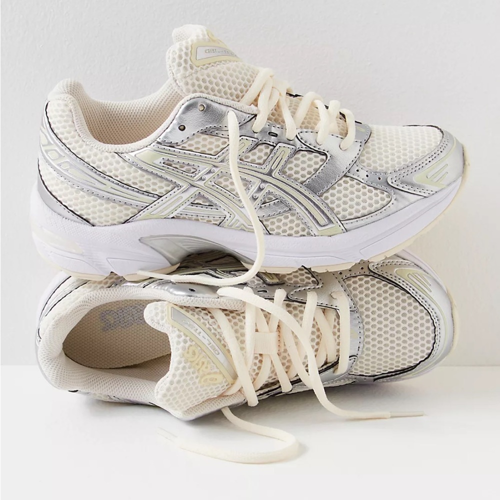 Asics Cream and Silver Gel 1130